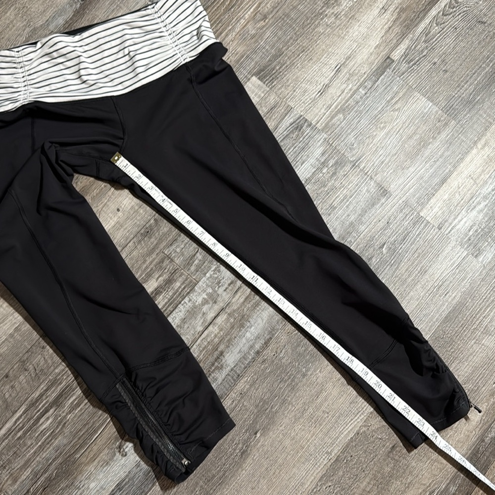 Lululemon Runday Crop Size 8 - Picture 14 of 15